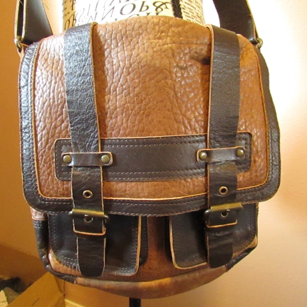 Mo & Co Brown Leather Crossbody Messenger Bag